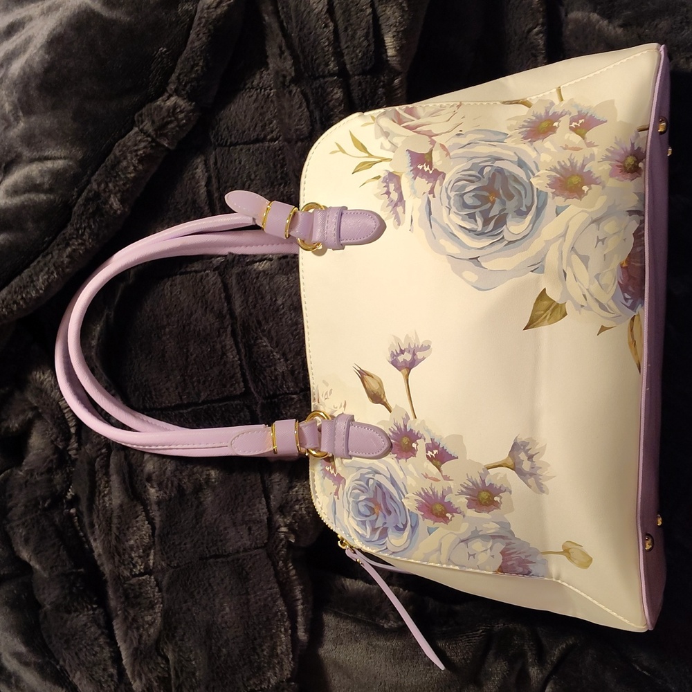 Stylish Floral Handbag